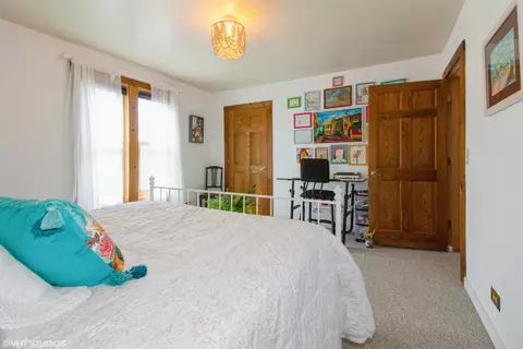 Bedroom - 432 Division St, Elgin, IL 60120 photo 4 of 4