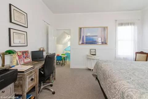 Bedroom - 432 Division St, Elgin, IL 60120 photo 2 of 4