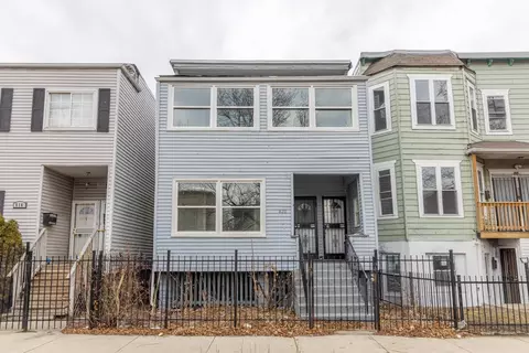 820 E 89th Pl, Chicago, IL 60619