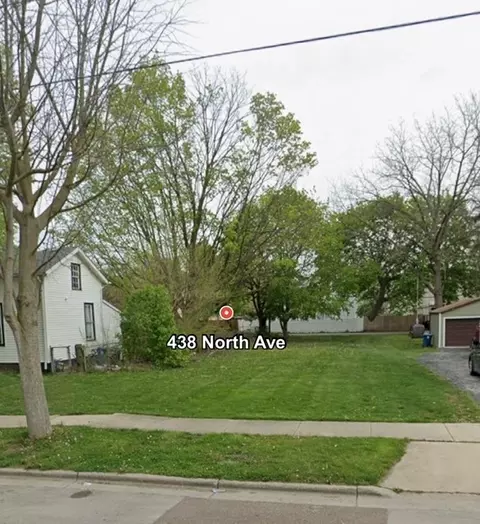 438 North Ave, Aurora, IL 60505