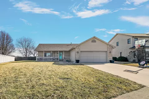 103 Old Farm Mid Ct, Bradley, IL 60915