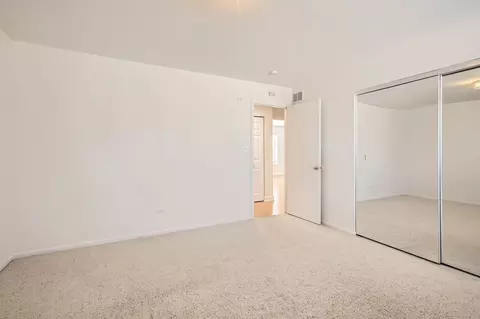 4547 Olmstead Dr, Hoffman Estates, IL 60192 photo 15
