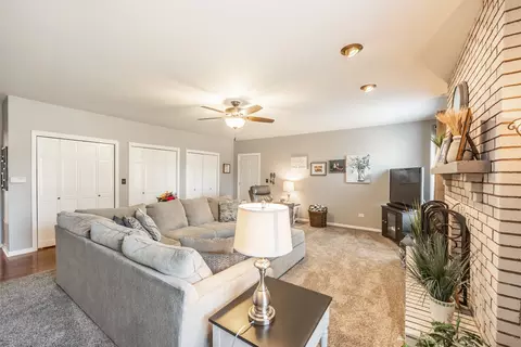 1690 Lin Lor Ln, Elgin, IL 60123 photo 15