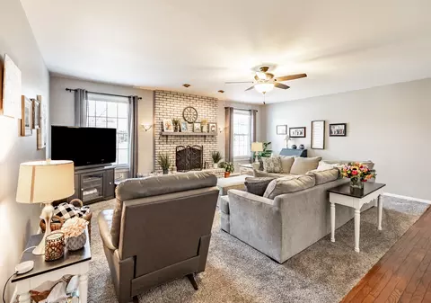 1690 Lin Lor Ln, Elgin, IL 60123 photo 16
