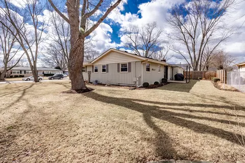 1690 Lin Lor Ln, Elgin, IL 60123 photo 5