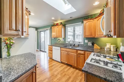 1690 Lin Lor Ln, Elgin, IL 60123 photo 10