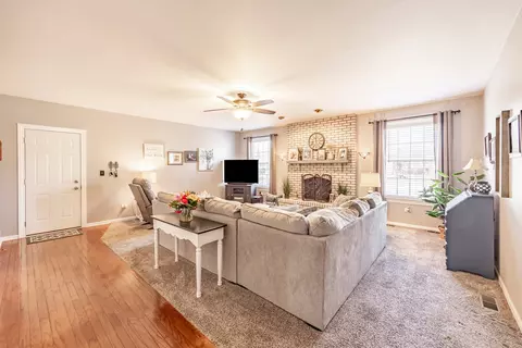 1690 Lin Lor Ln, Elgin, IL 60123 photo 17
