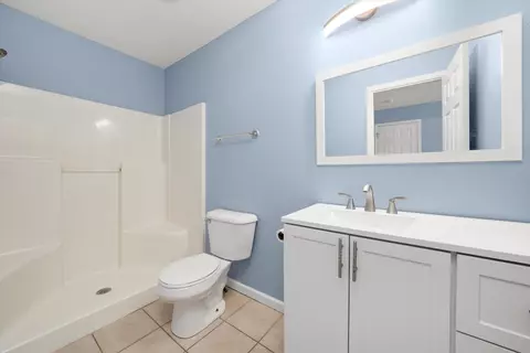 Bath - 330 Timber Dr, Harvard, IL 60033 photo 2 of 3