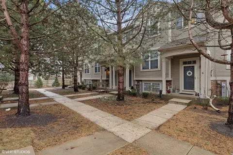31643 Tallgrass Ct, Lakemoor, IL 60051