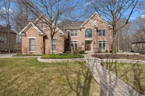 3510 Majestic Oaks Dr, Saint Charles, IL 60174