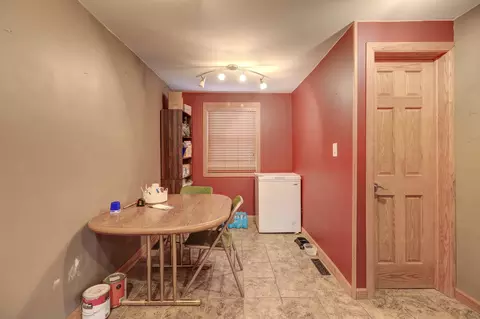 Dining - 207 S Clinton St, Morrison, IL 61270 photo 1 of 2