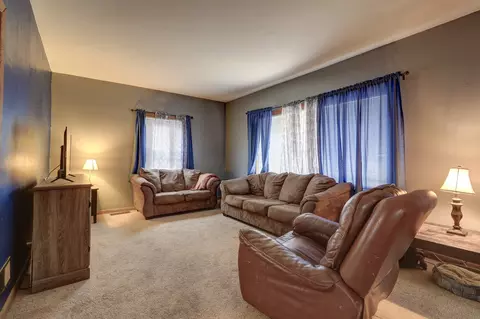 Living - 207 S Clinton St, Morrison, IL 61270 photo 2 of 2