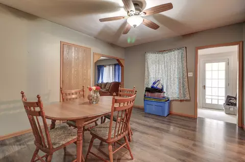 Dining - 207 S Clinton St, Morrison, IL 61270 photo 2 of 2