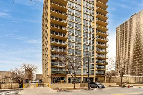 6730 S South Shore Dr #501, Chicago, IL 60649