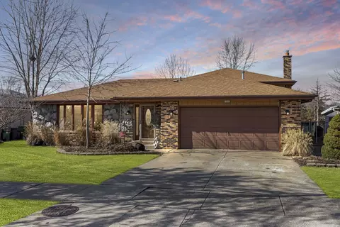 15608 Larkspur Ln, Orland Park, IL 60462