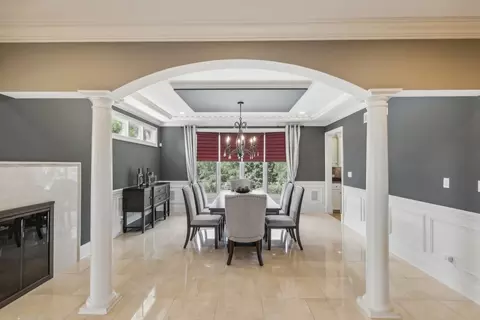 Dining - 8744 Johnston Rd, Burr Ridge, IL 60527 photo 1 of 6