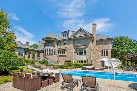 Exterior - 8744 Johnston Rd, Burr Ridge, IL 60527 photo 14 of 18