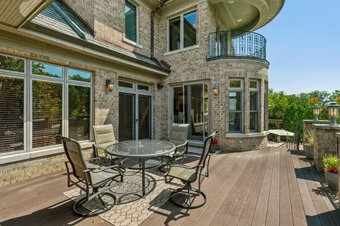Exterior - 8744 Johnston Rd, Burr Ridge, IL 60527 photo 6 of 18