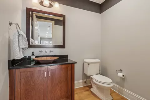 Bath - 8744 Johnston Rd, Burr Ridge, IL 60527 photo 1 of 15