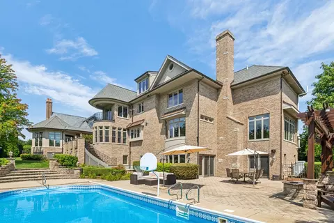 Exterior - 8744 Johnston Rd, Burr Ridge, IL 60527 photo 12 of 18
