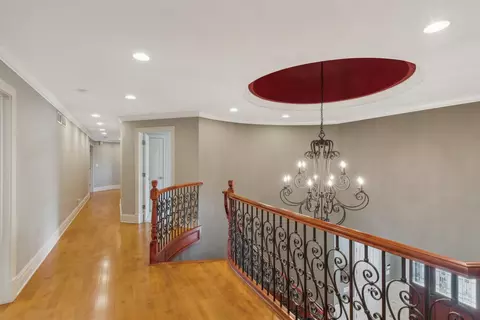 Entry Way - 8744 Johnston Rd, Burr Ridge, IL 60527 photo 3 of 4