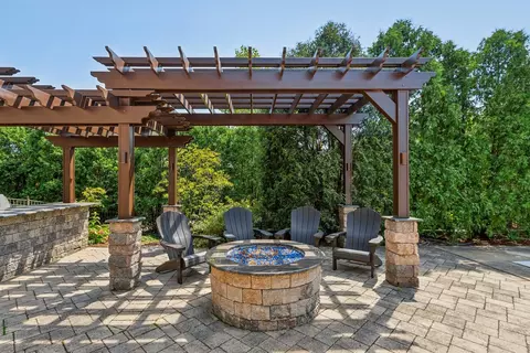 Exterior - 8744 Johnston Rd, Burr Ridge, IL 60527 photo 10 of 18