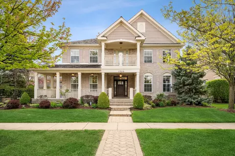 1725 Annapolis Dr, Glenview, IL 60026