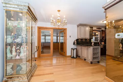 7755 W 82nd Pl, Bridgeview, IL 60455 photo 3