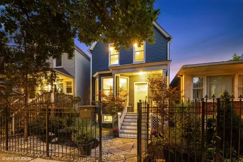 3743 W Palmer St, Chicago, IL 60647