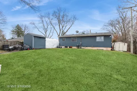 516 Rand Dr, Mchenry, IL 60050 photo 2