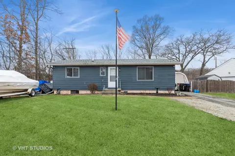 516 Rand Dr, Mchenry, IL 60050