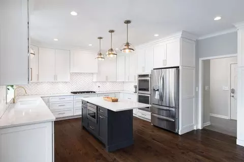 Kitchen - 1530 White Eagle Dr, Naperville, IL 60564 photo 4 of 9