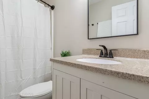 Bath - 7 Eureka Dr, Lemont, IL 60439 photo 1 of 1