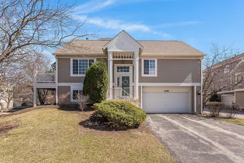 2298 Twilight Dr, Aurora, IL 60503