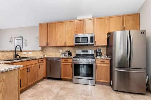 Other - 2298 Twilight Dr, Aurora, IL 60503 photo 7 of 15