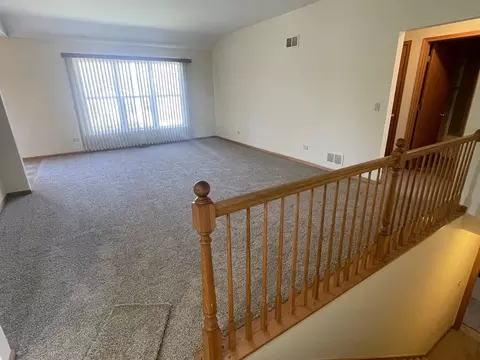Living - 5224 Glenbrook Trl, Mchenry, IL 60050 photo 3 of 4