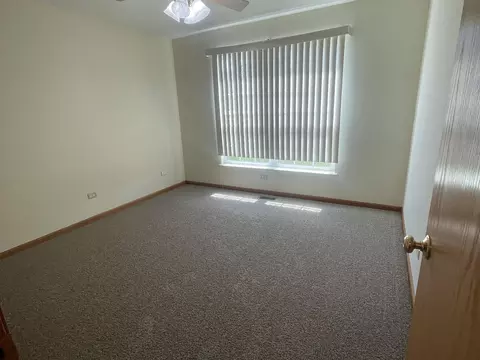 Bedroom - 5224 Glenbrook Trl, Mchenry, IL 60050 photo 2 of 2