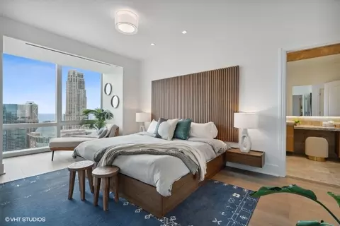 Bedroom - 363 E Wacker Dr #3402, Chicago, IL 60601 photo 1 of 7