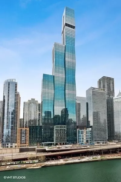 363 E Wacker Dr #3402, Chicago, IL 60601