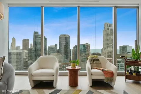 Living - 363 E Wacker Dr #3402, Chicago, IL 60601 photo 4 of 10