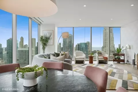 Living - 363 E Wacker Dr #3402, Chicago, IL 60601 photo 7 of 10