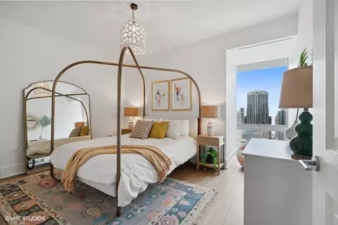 Bedroom - 363 E Wacker Dr #3402, Chicago, IL 60601 photo 5 of 7