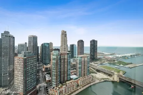 View/Area - 363 E Wacker Dr #3402, Chicago, IL 60601 photo 2 of 3