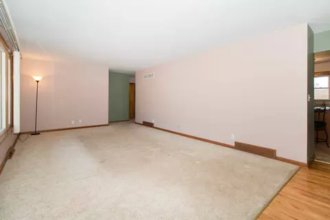 21 Hawthorne Dr, Normal, IL 61761 photo 13