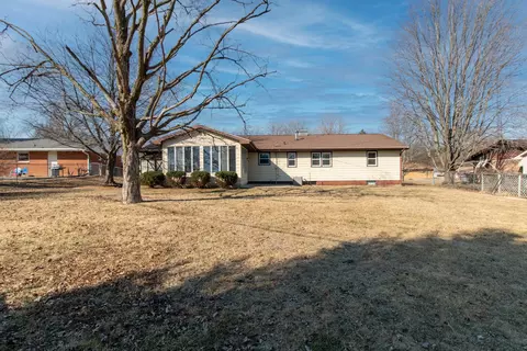 21 Hawthorne Dr, Normal, IL 61761 photo 45