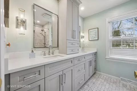 575 Wicklow Rd, Deerfield, IL 60015 photo 16