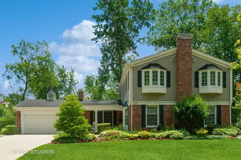 575 Wicklow Rd, Deerfield, IL 60015