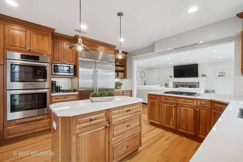 575 Wicklow Rd, Deerfield, IL 60015 photo 6