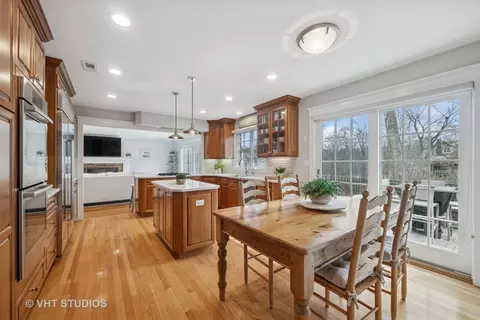 575 Wicklow Rd, Deerfield, IL 60015 photo 7
