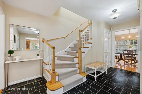 575 Wicklow Rd, Deerfield, IL 60015 photo 3